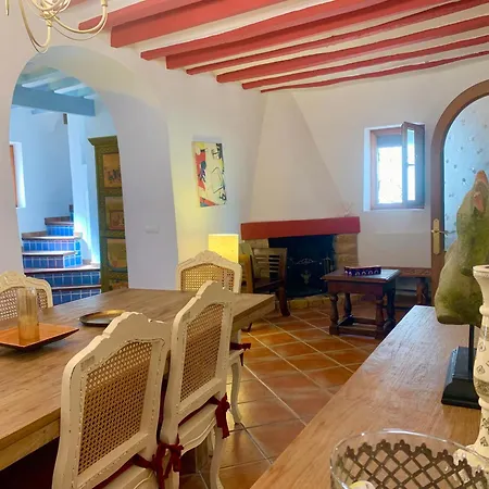 Holiday home Casa Regina Casco Antiguo By Delucaco