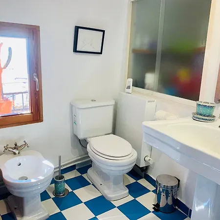 Casa Regina Casco Antiguo By Delucaco Holiday home *