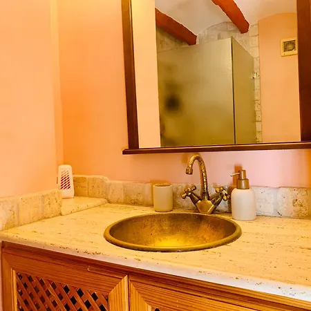 Holiday home Casa Regina Casco Antiguo By Delucaco